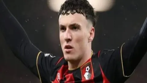 弗拉泰西：英格兰队实力强劲，我们却热衷于挑战！